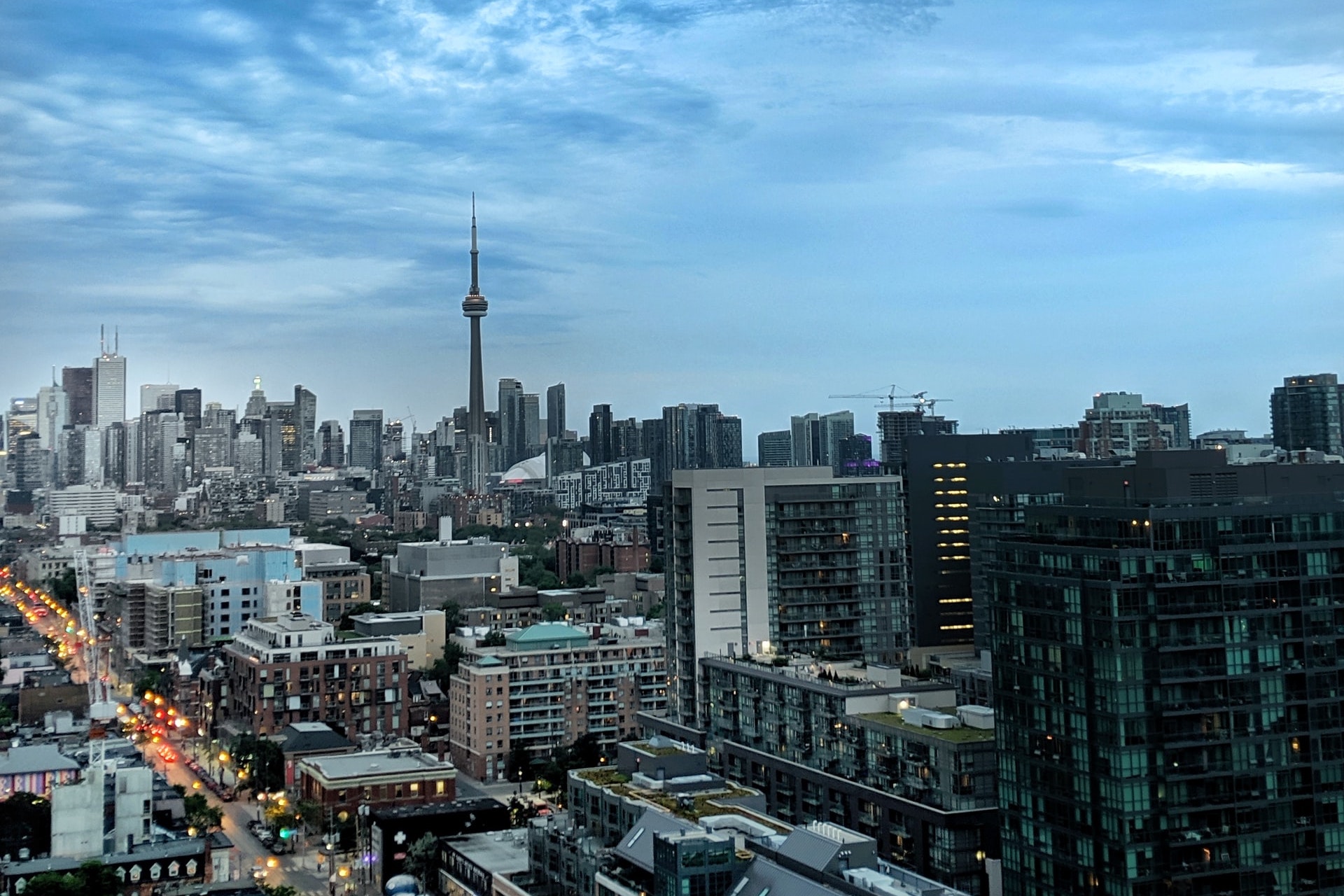 , Toronto Real Estate Sales Fell 3x Faster Than New Inventory, Enters Balanced Market, Luxury Furnished Rentals | Rent It Furnished 4U 